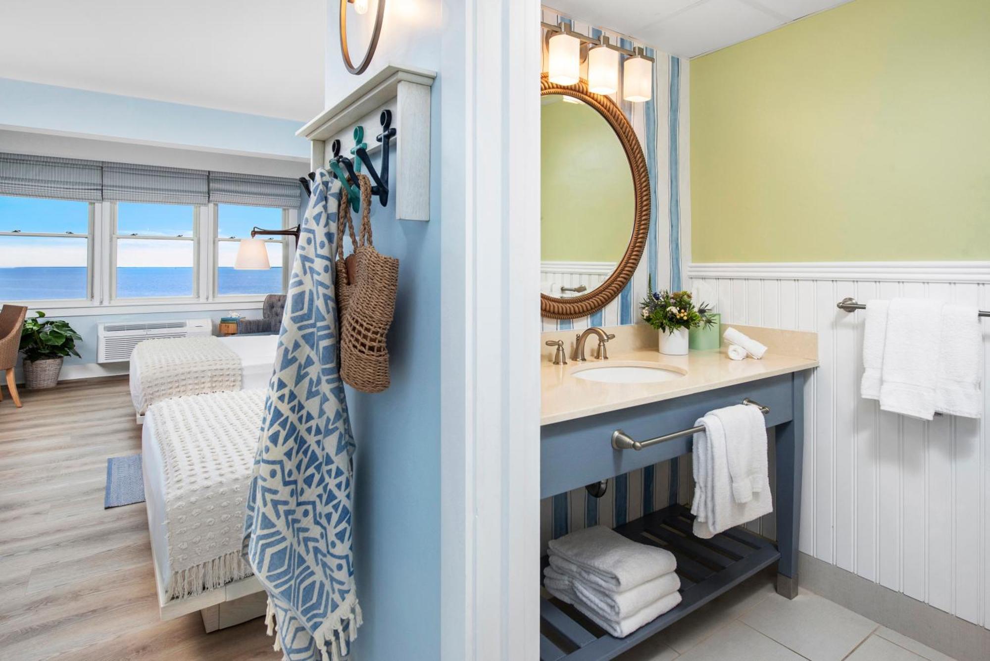 Sea Crest Beach Hotel Falmouth Exterior foto